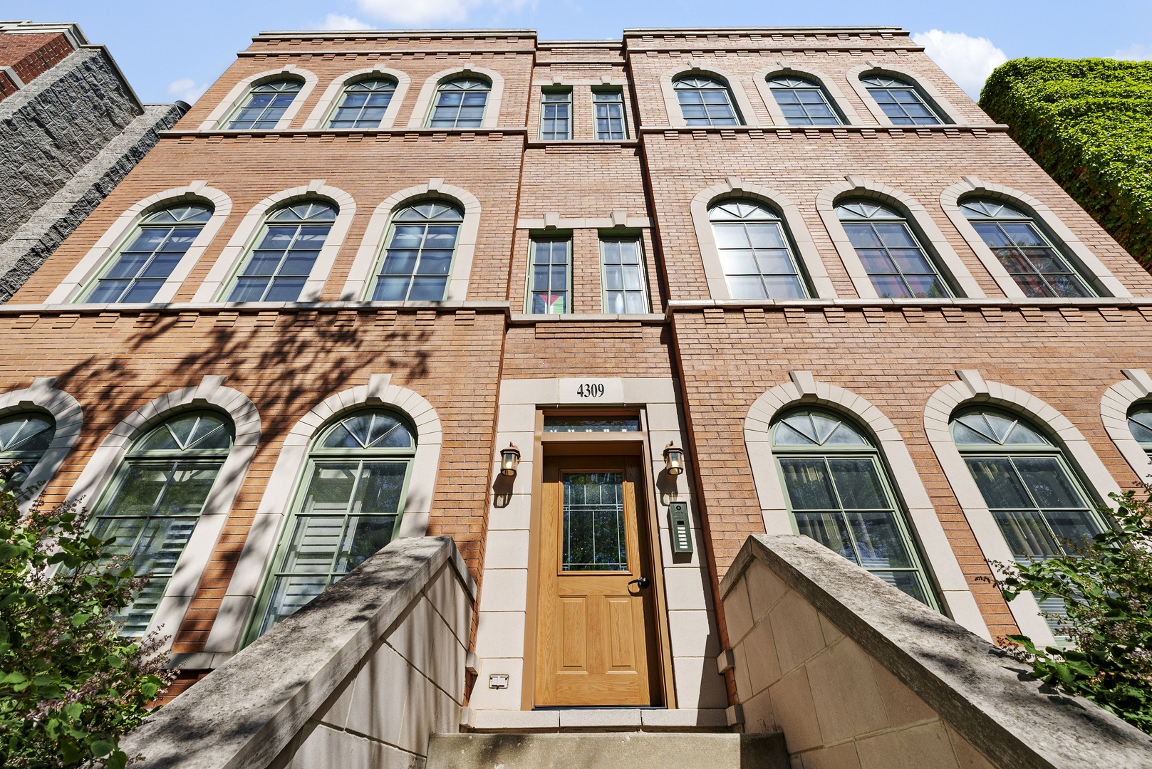 4309 N RICHMOND St #3S