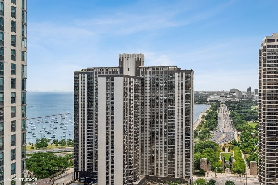 363 E Wacker Dr #2103 Chicago, IL 60601
