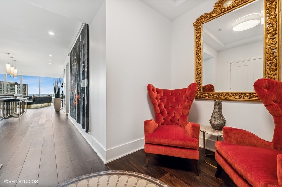 363 E Wacker Dr #2103 Chicago, IL 60601