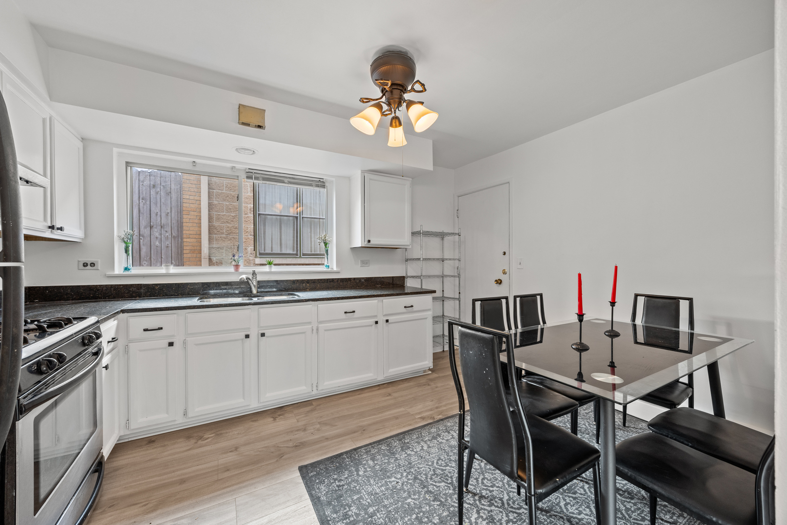 410 Wisconsin Ave #503 Oak Park, IL 60302