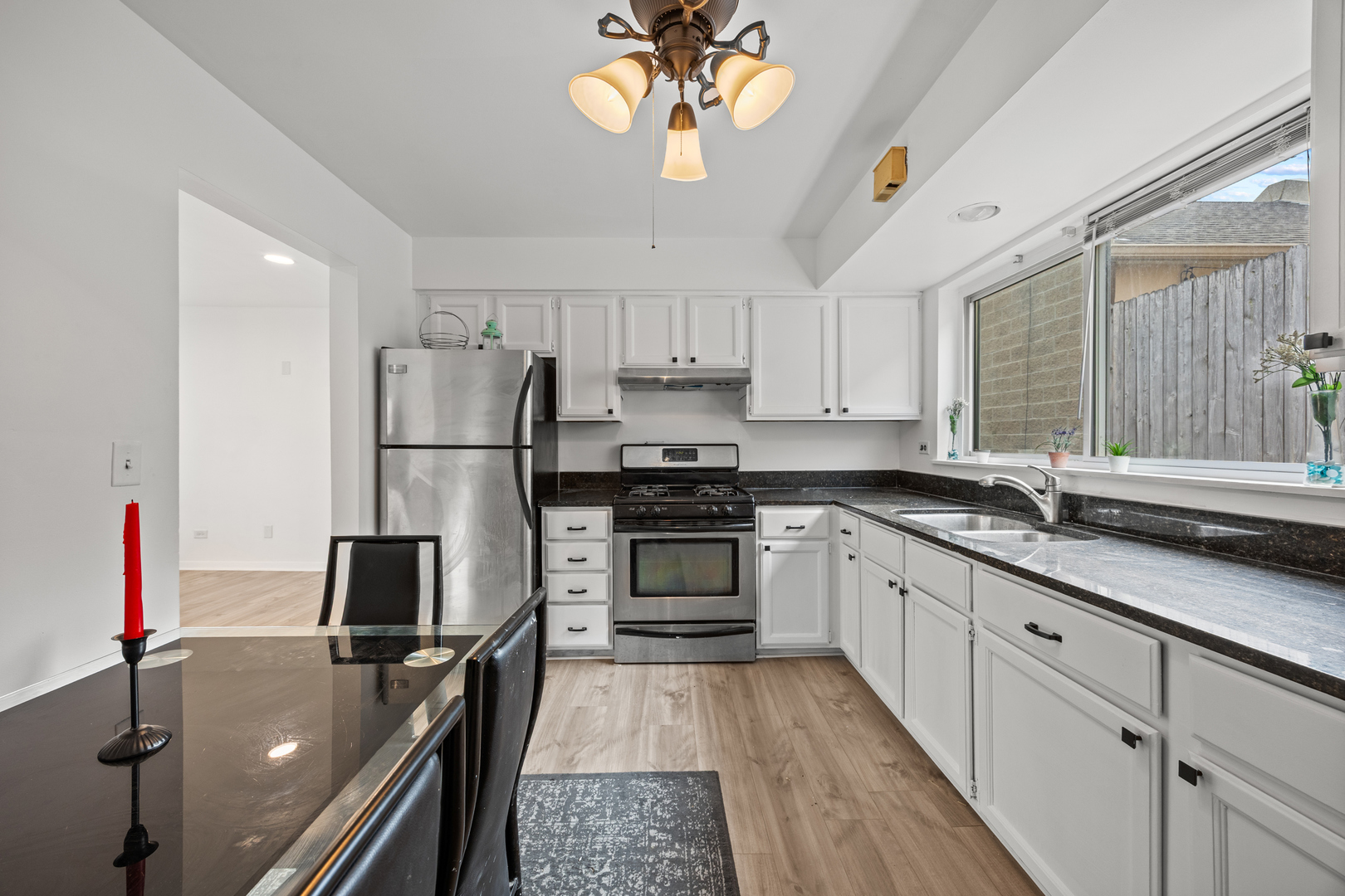 410 Wisconsin Ave #503 Oak Park, IL 60302