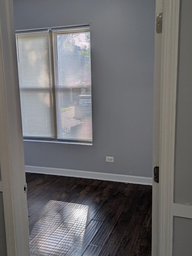 6401 S Saint Lawrence Ave #6401-1 Chicago, IL 60637