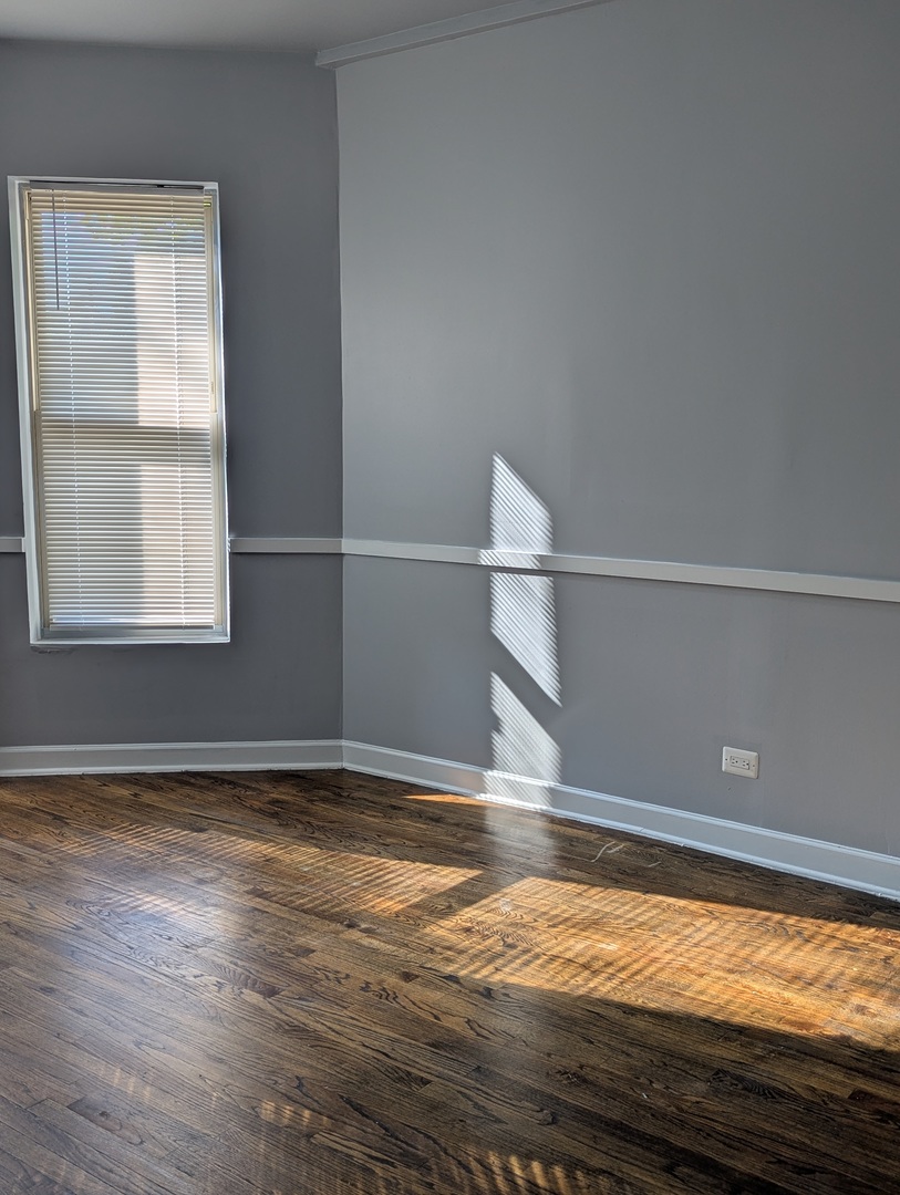 6401 S Saint Lawrence Ave #6401-1 Chicago, IL 60637