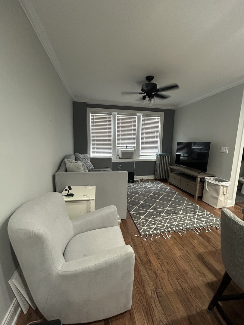 1103 Holly Ct #306 Oak Park, IL 60301