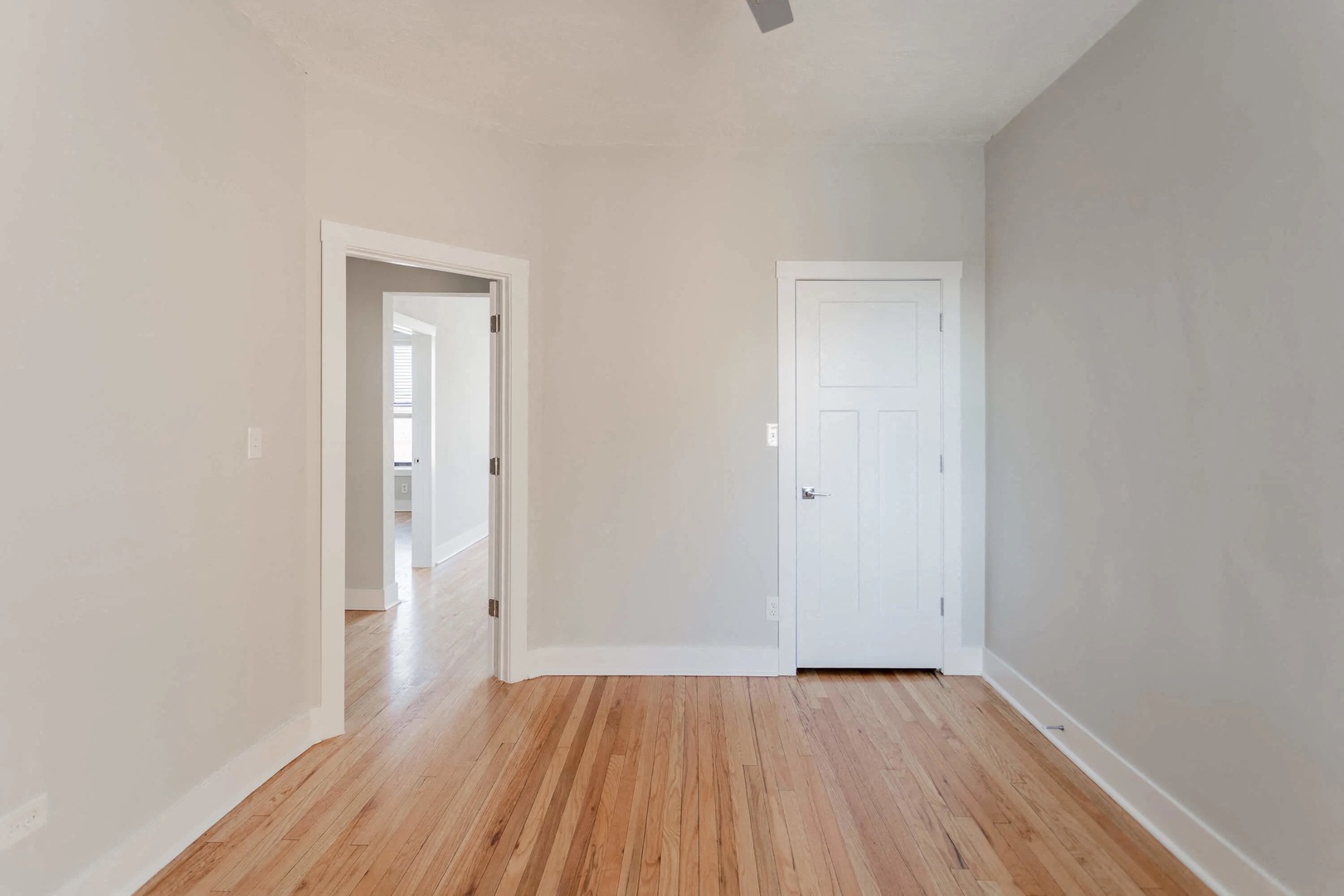 6143 S Dorchester Ave #3 Chicago, IL 60637