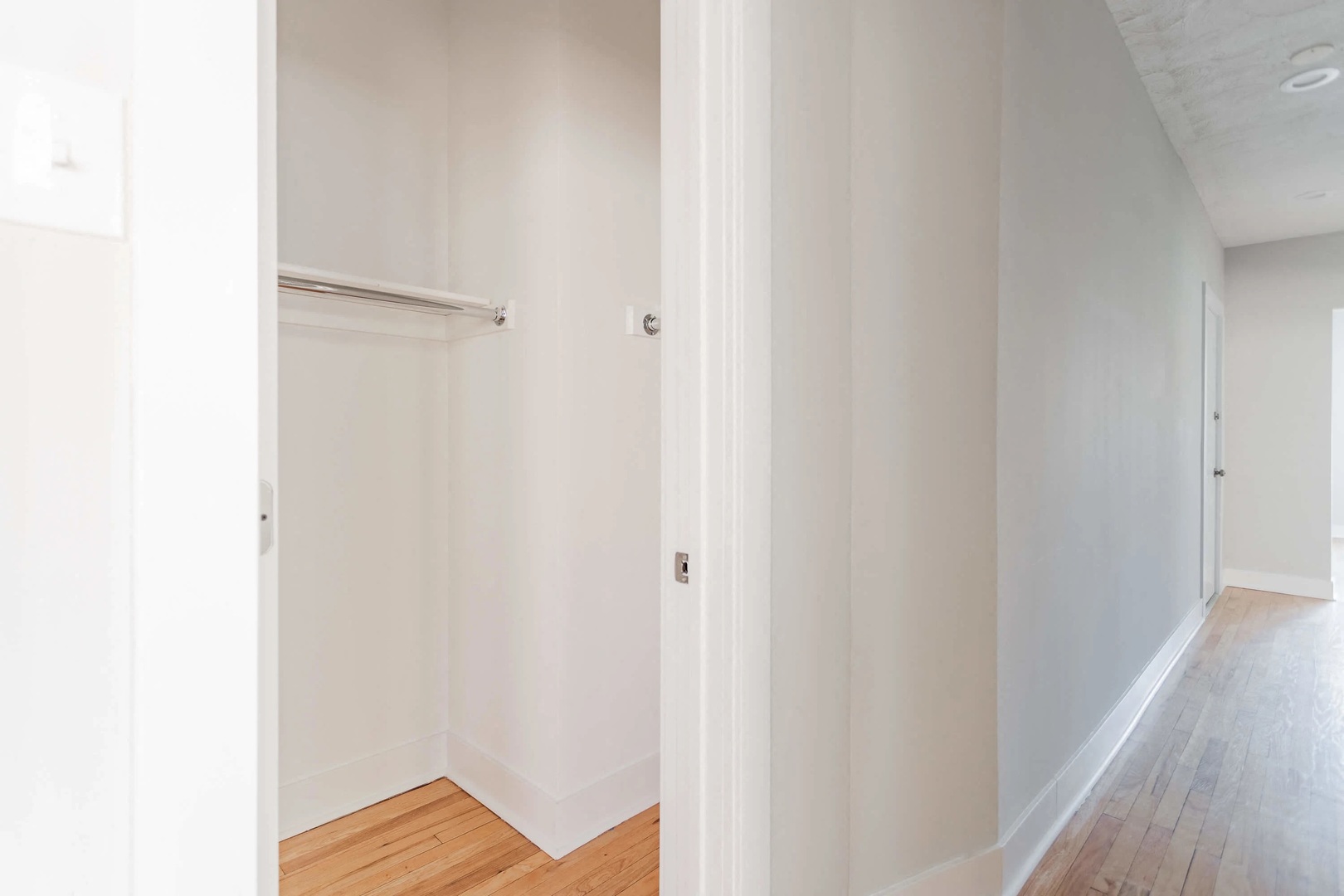 6143 S Dorchester Ave #3 Chicago, IL 60637