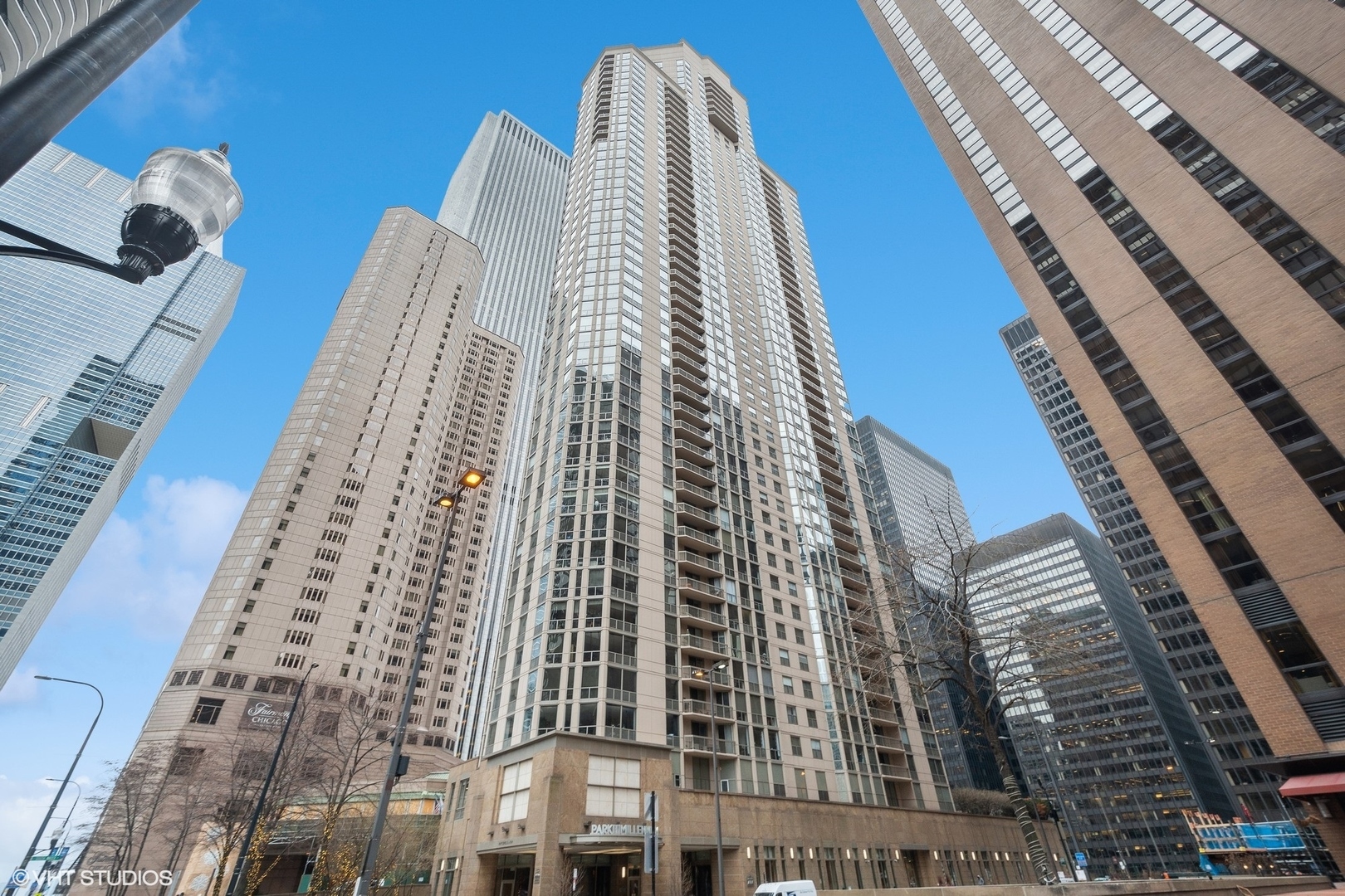 222 N COLUMBUS Dr #1509