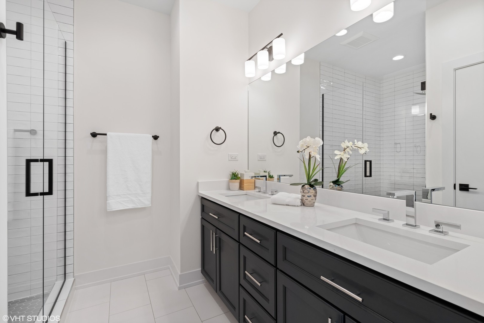 3335-3341 N Sheffield Ave Chicago, IL 60657