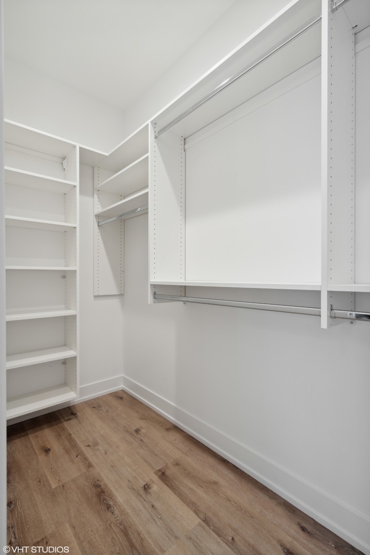 3335-3341 N Sheffield Ave Chicago, IL 60657