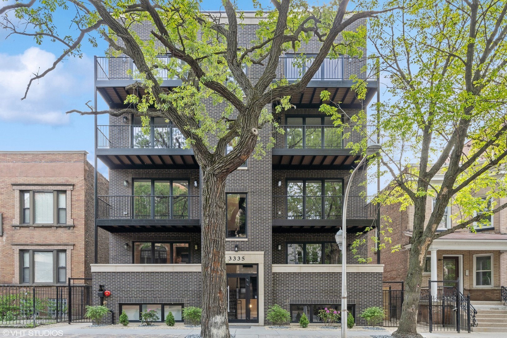 3335-3341 N Sheffield Ave Chicago, IL 60657