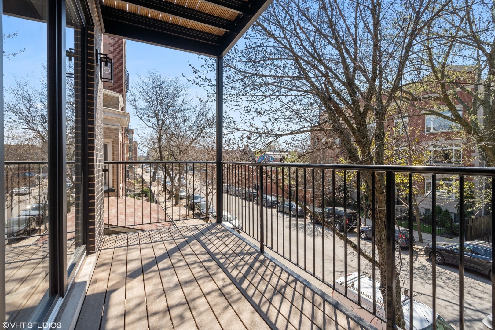 3335-3341 N Sheffield Ave Chicago, IL 60657