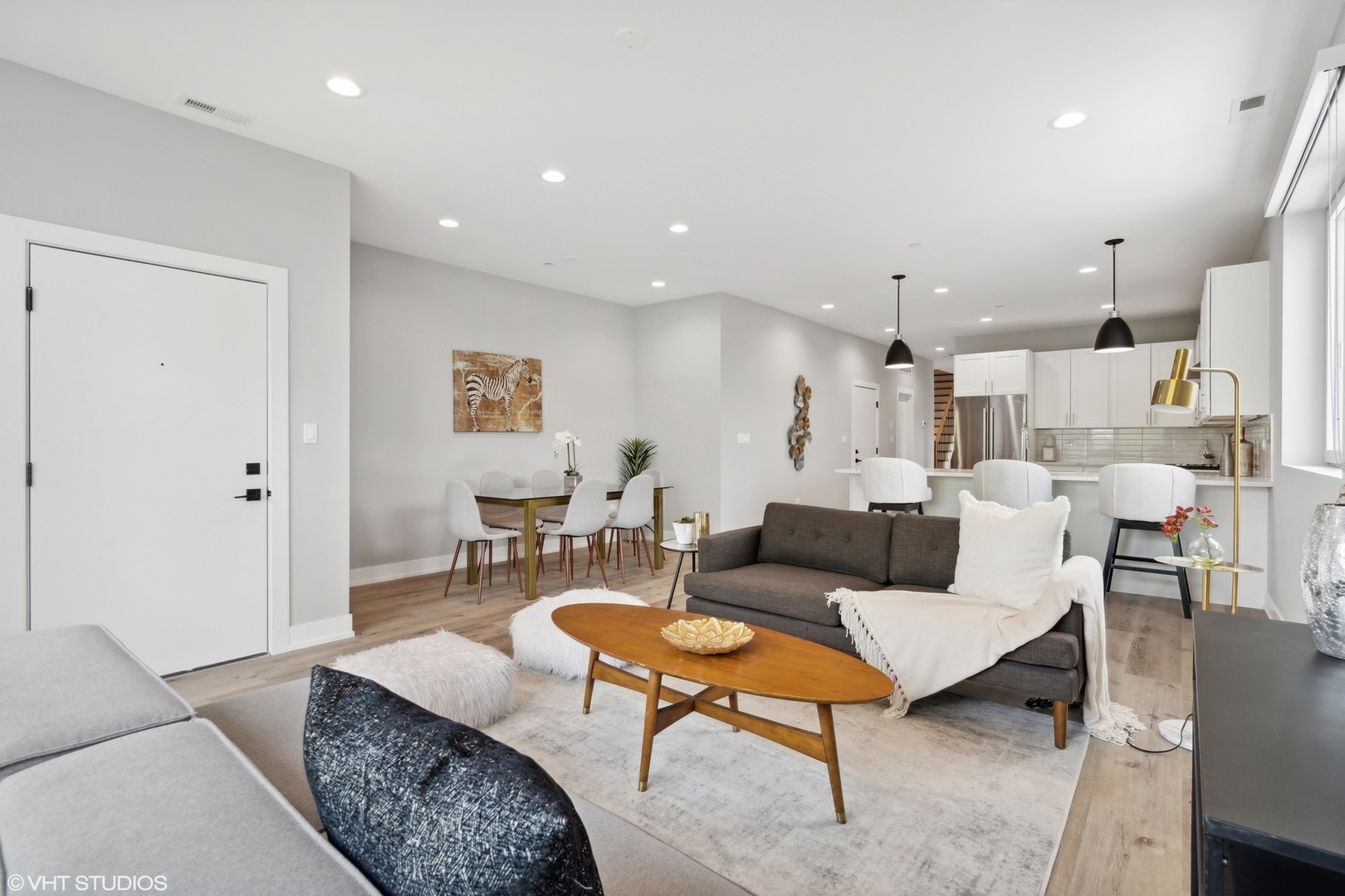 3335-3341 N Sheffield Ave Chicago, IL 60657