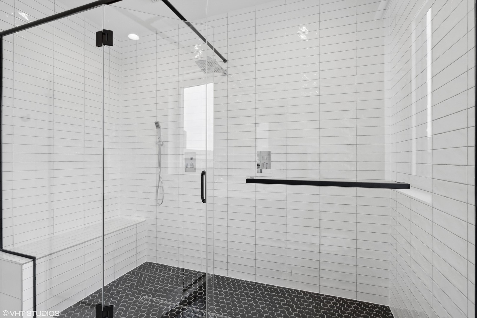 3335-3341 N Sheffield Ave Chicago, IL 60657