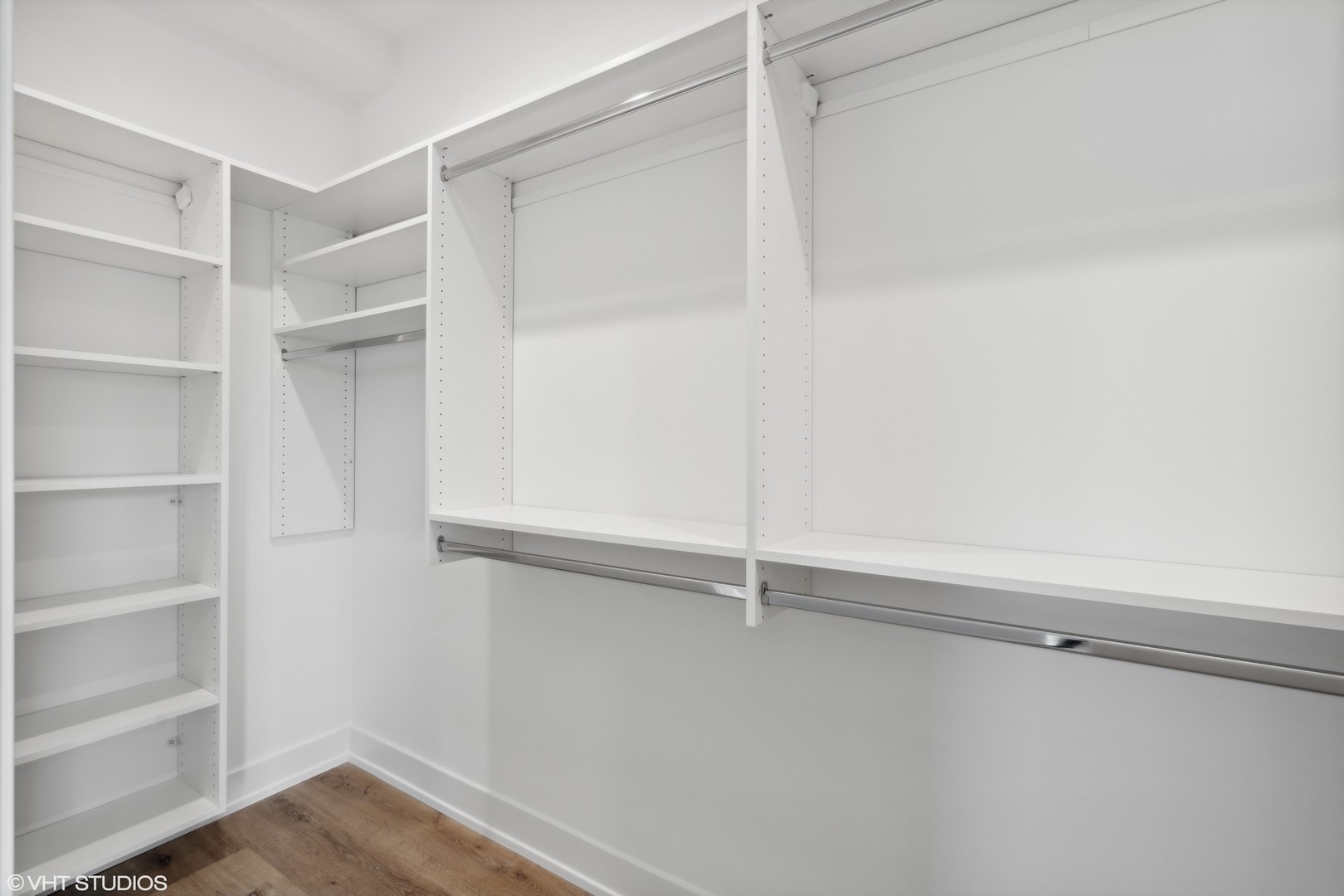 3335-3341 N Sheffield Ave Chicago, IL 60657