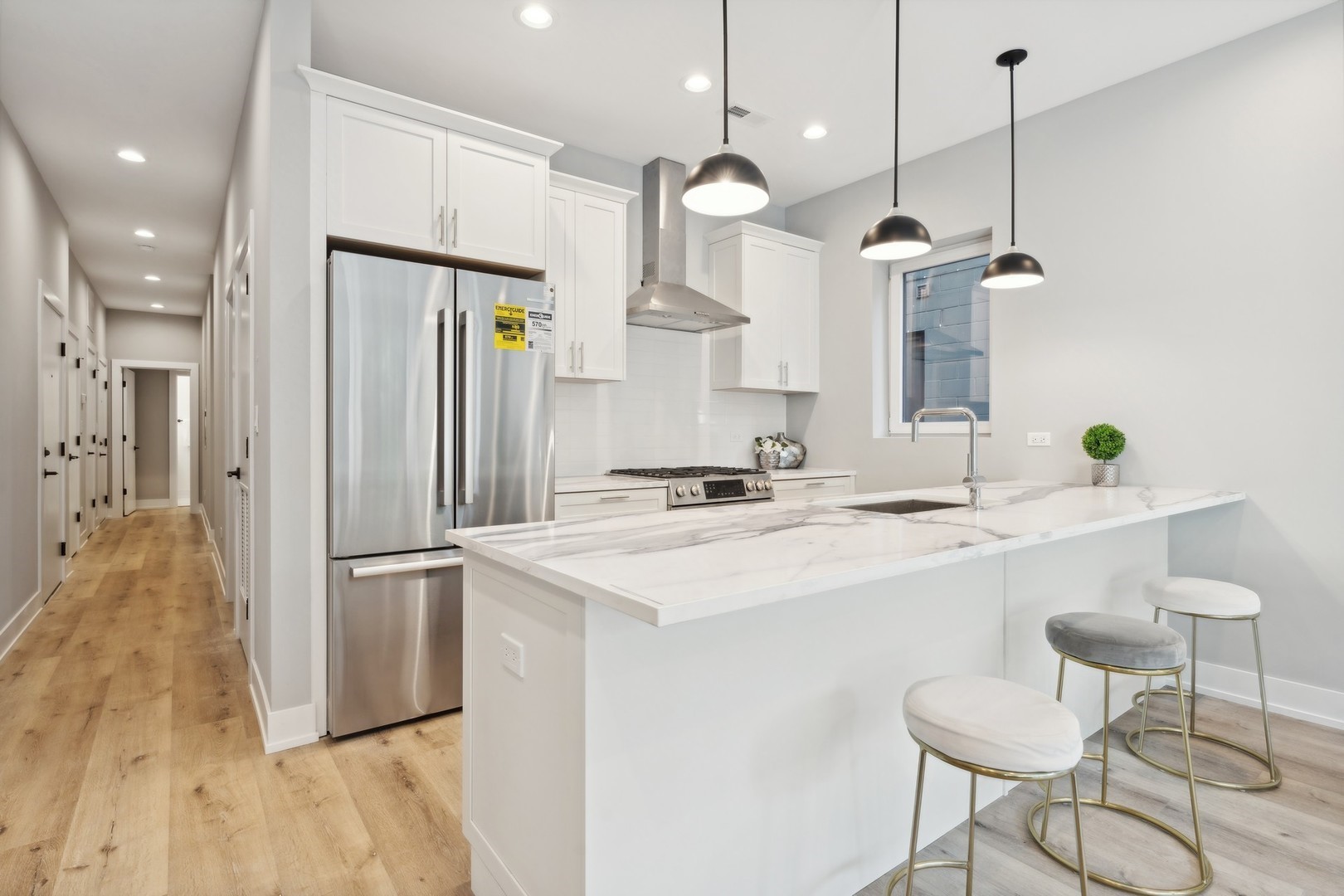 3335-3341 N Sheffield Ave Chicago, IL 60657