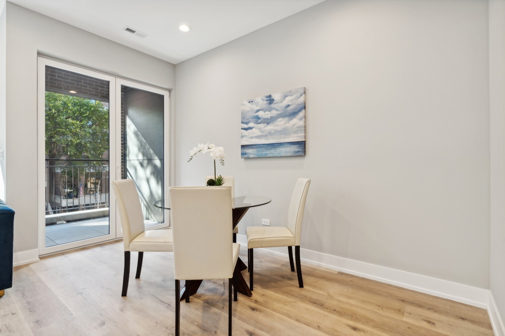 3335-3341 N Sheffield Ave Chicago, IL 60657