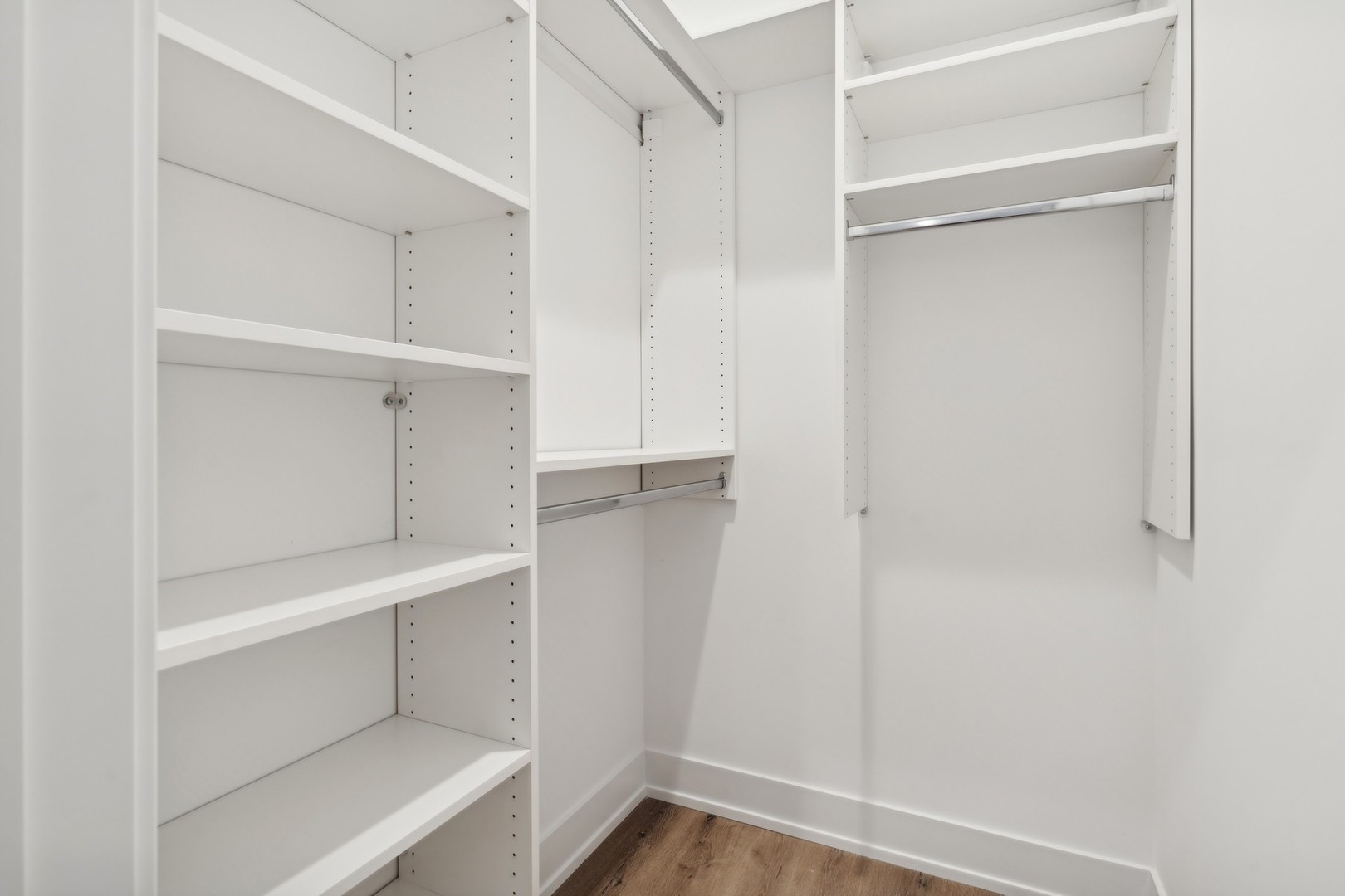 3335-3341 N Sheffield Ave Chicago, IL 60657