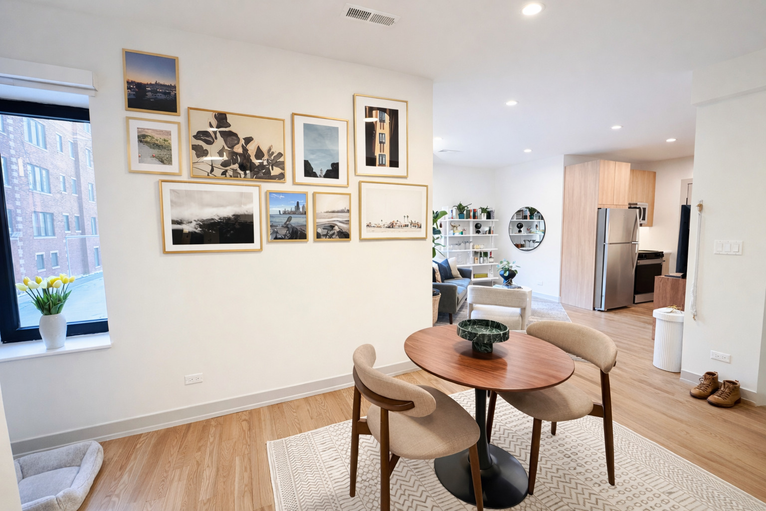 1335 W Estes Ave #2A Chicago, IL 60626