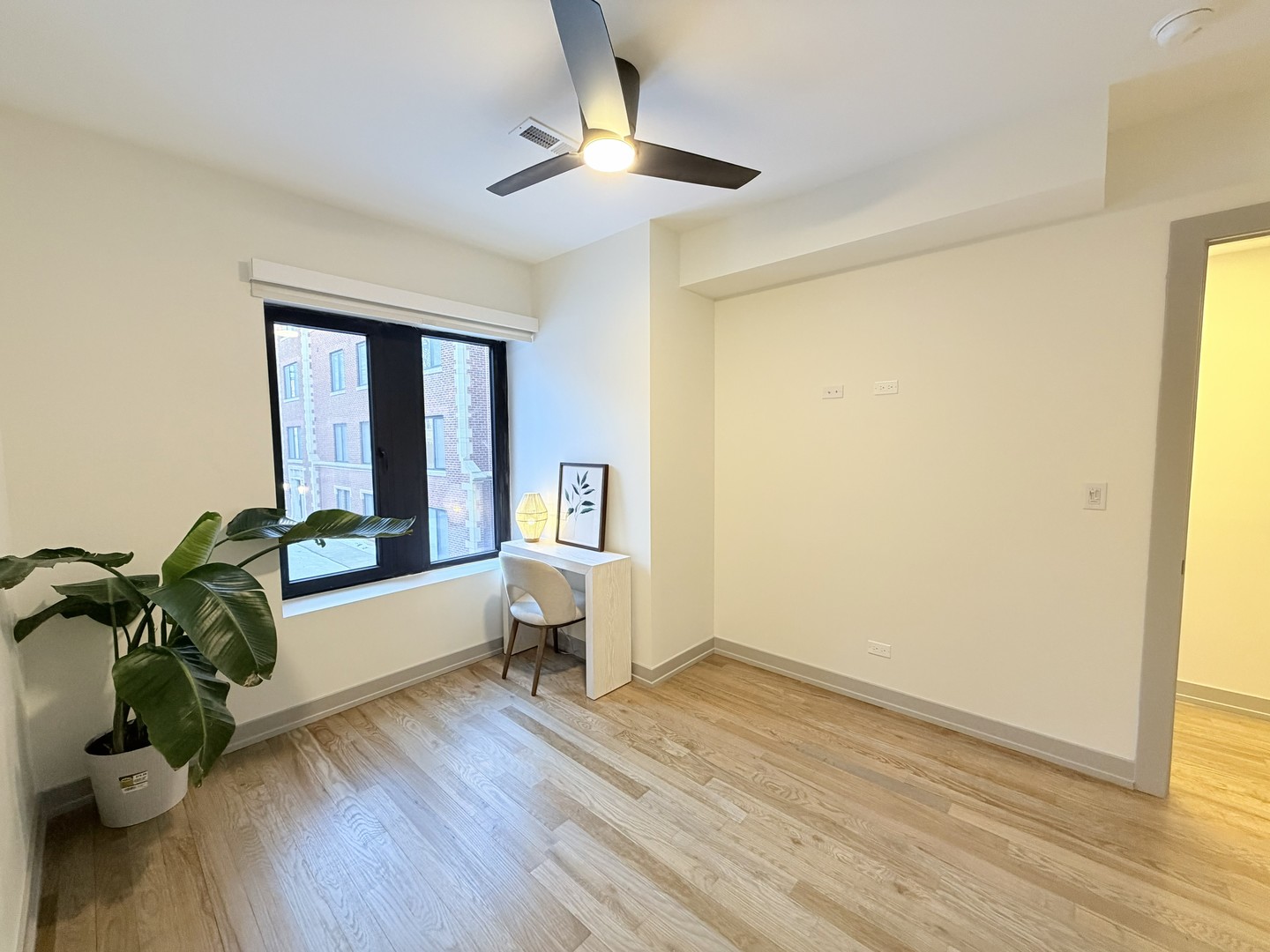 1335 W Estes Ave #2A Chicago, IL 60626