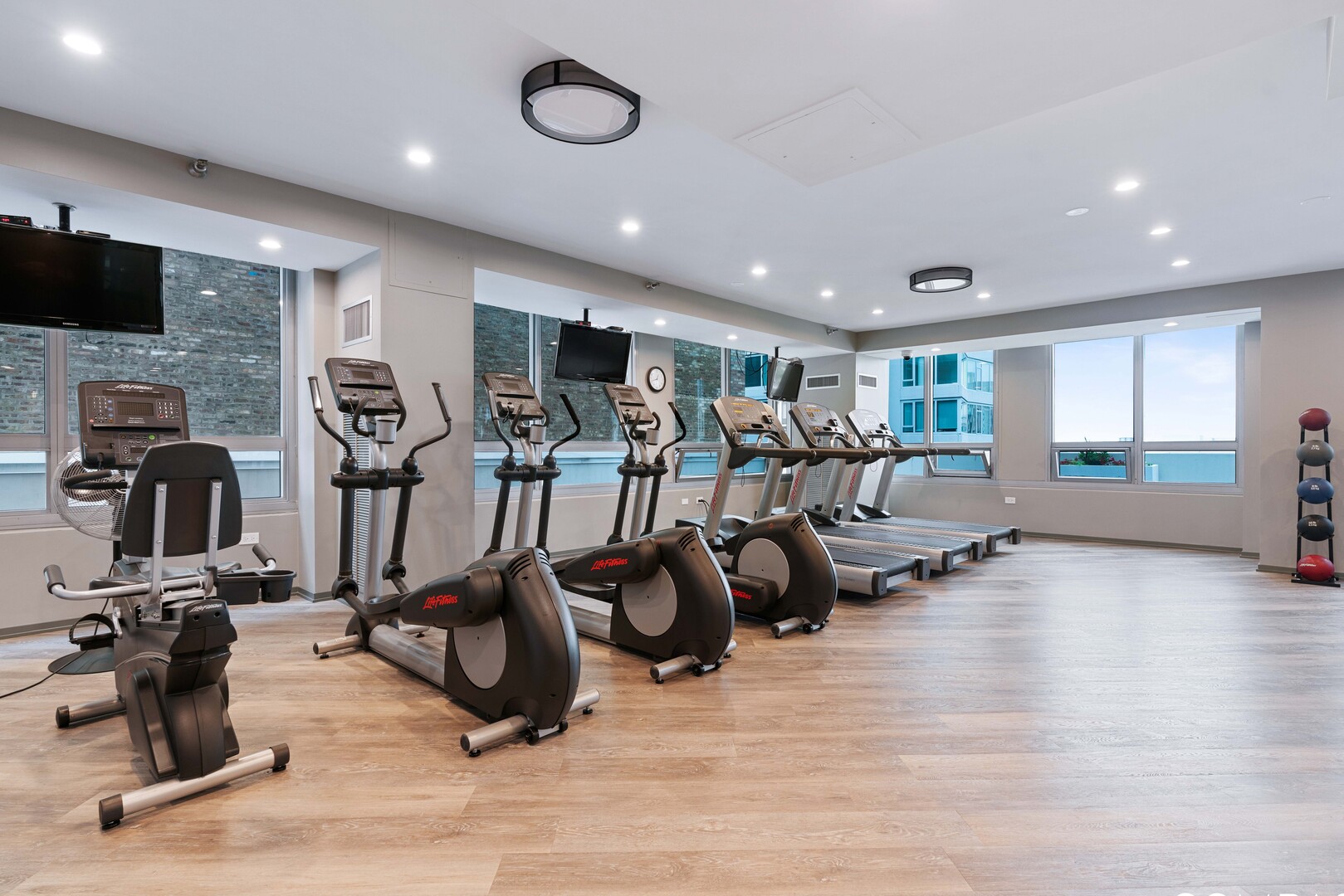 701 S Wls St #2303 Chicago, IL 60607