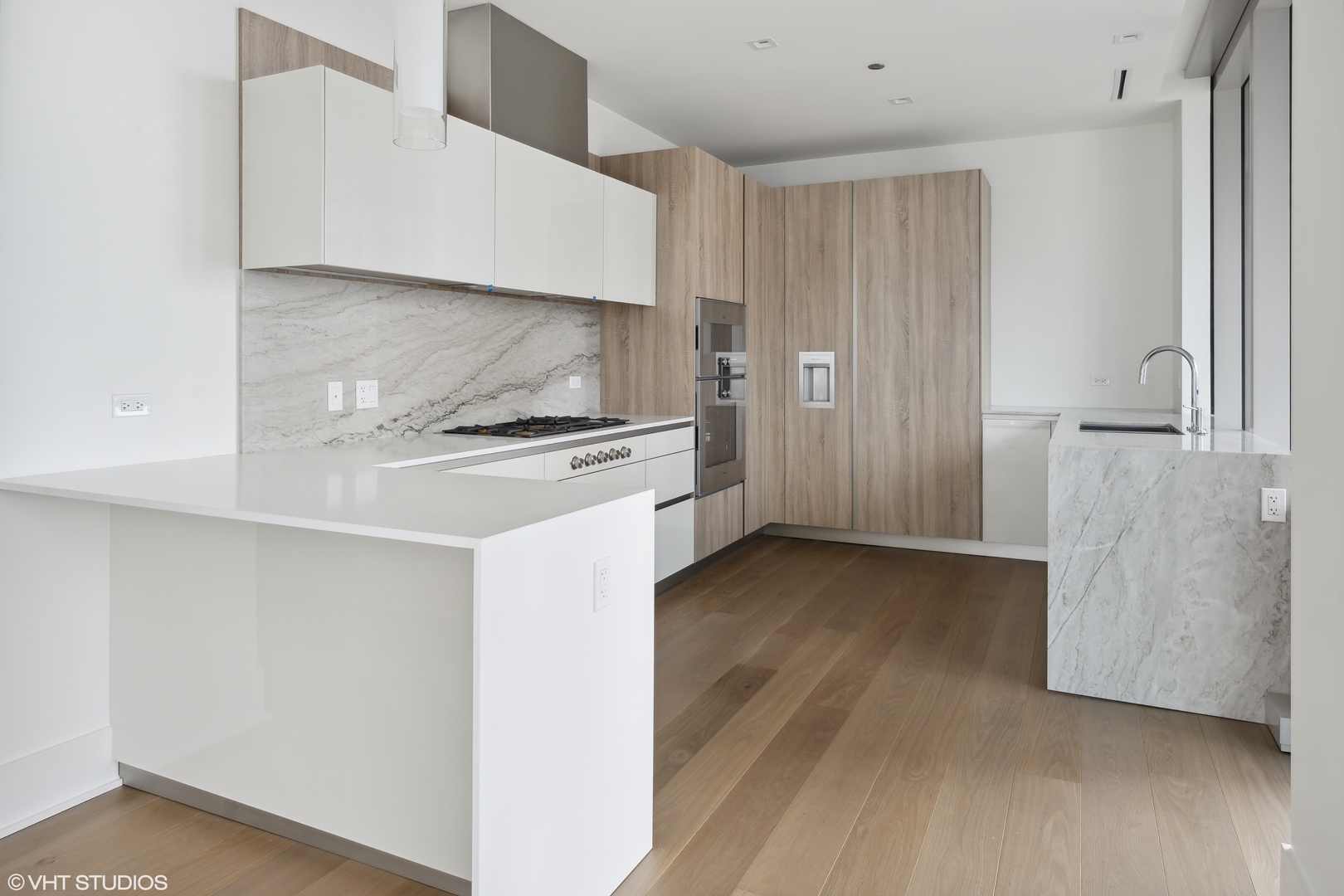 363 E Wacker Dr #2709 Chicago, IL 60601