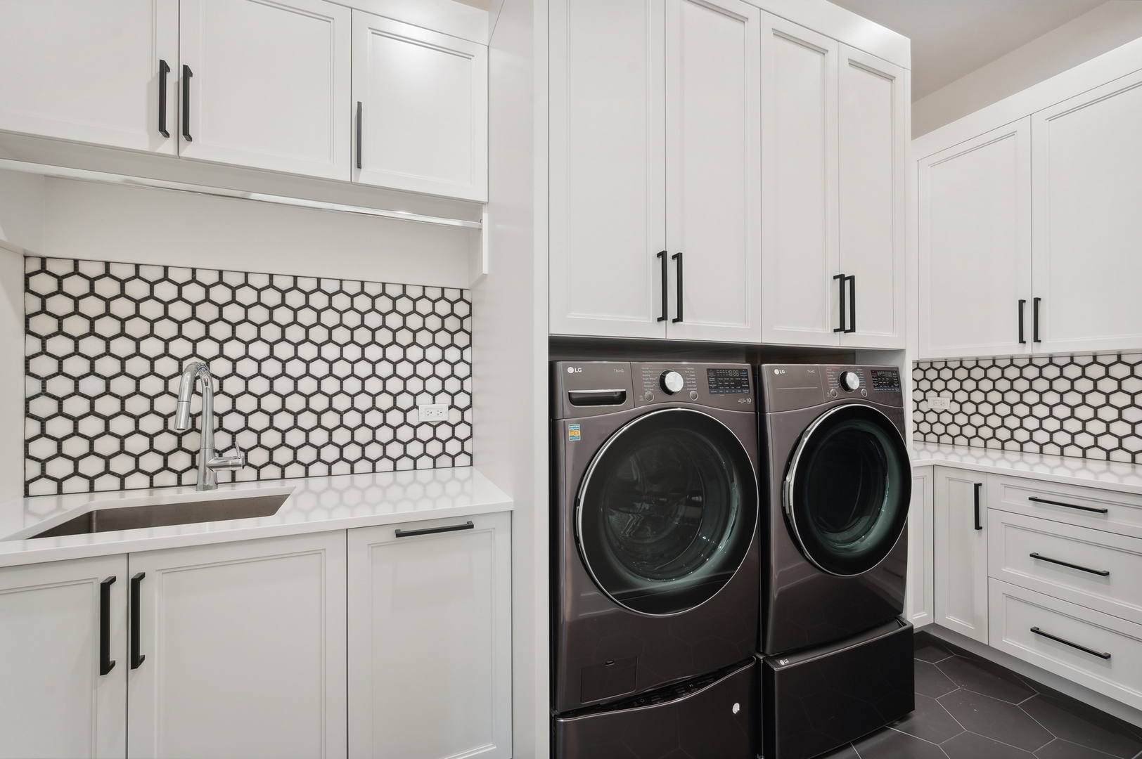 757 Kipling St Deerfield, IL 60015