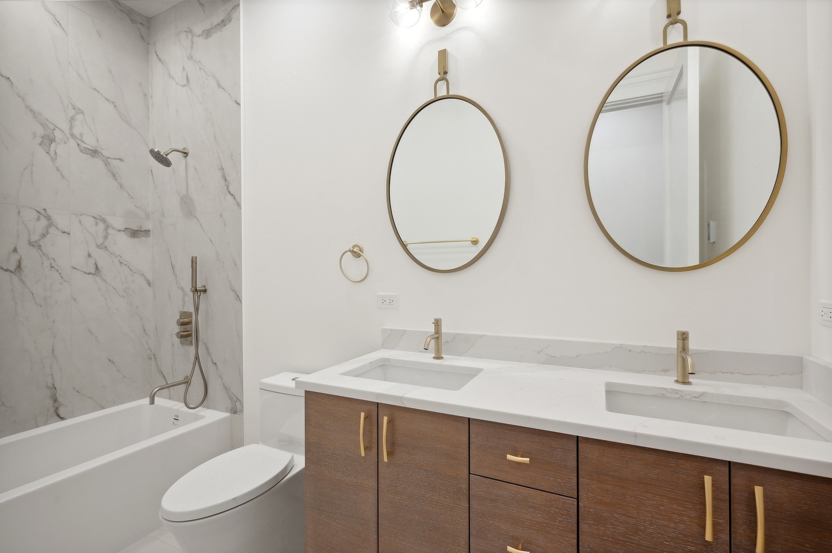 757 Kipling St Deerfield, IL 60015