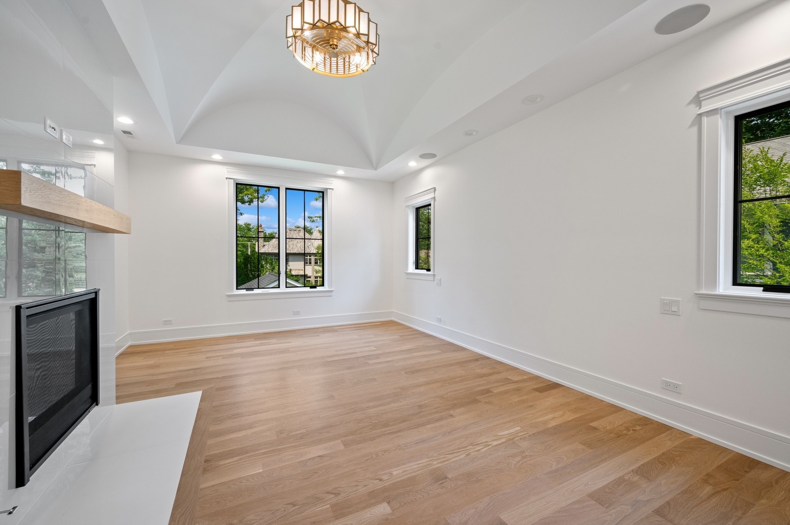 757 Kipling St Deerfield, IL 60015