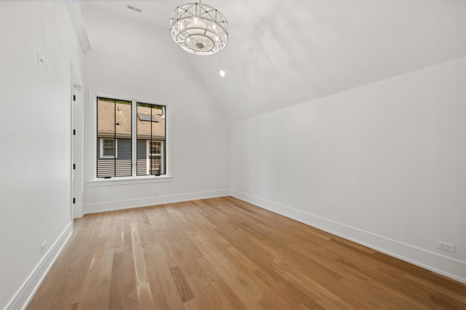 757 Kipling St Deerfield, IL 60015