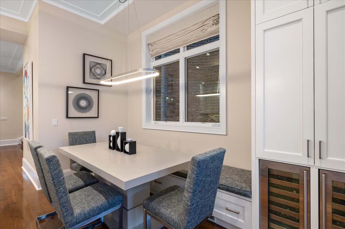 1921 N Dayton St Chicago, IL 60614