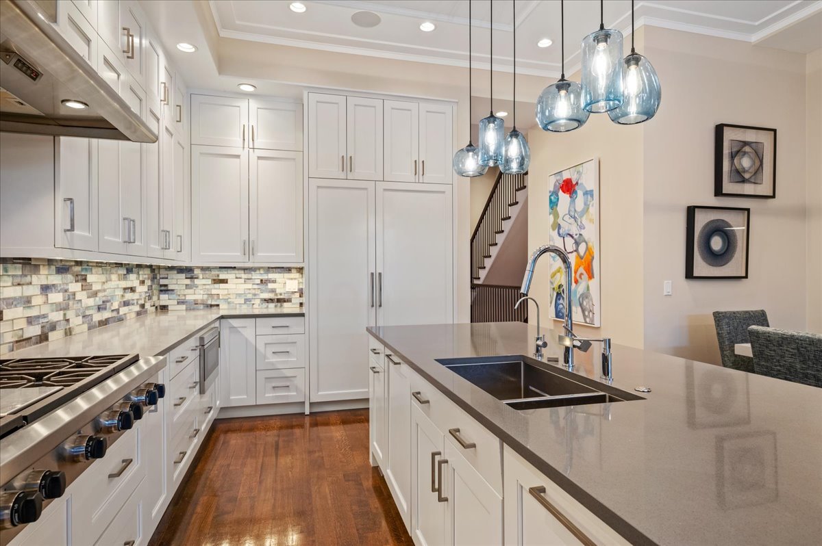 1921 N Dayton St Chicago, IL 60614