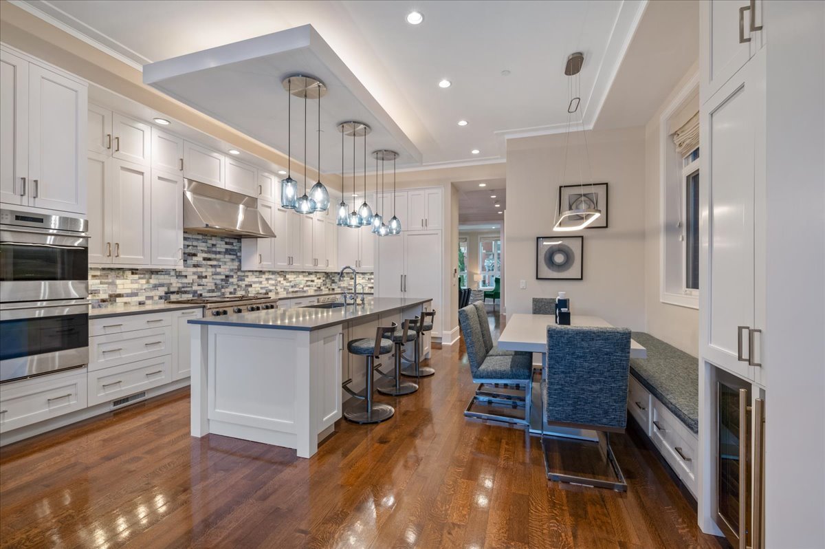 1921 N Dayton St Chicago, IL 60614