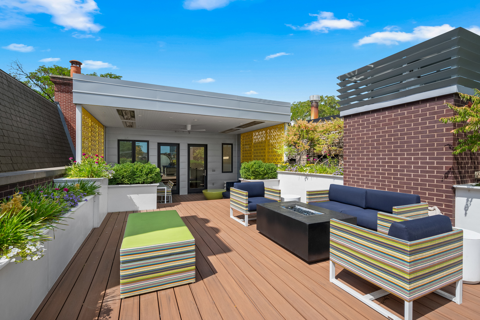 1921 N Dayton St Chicago, IL 60614