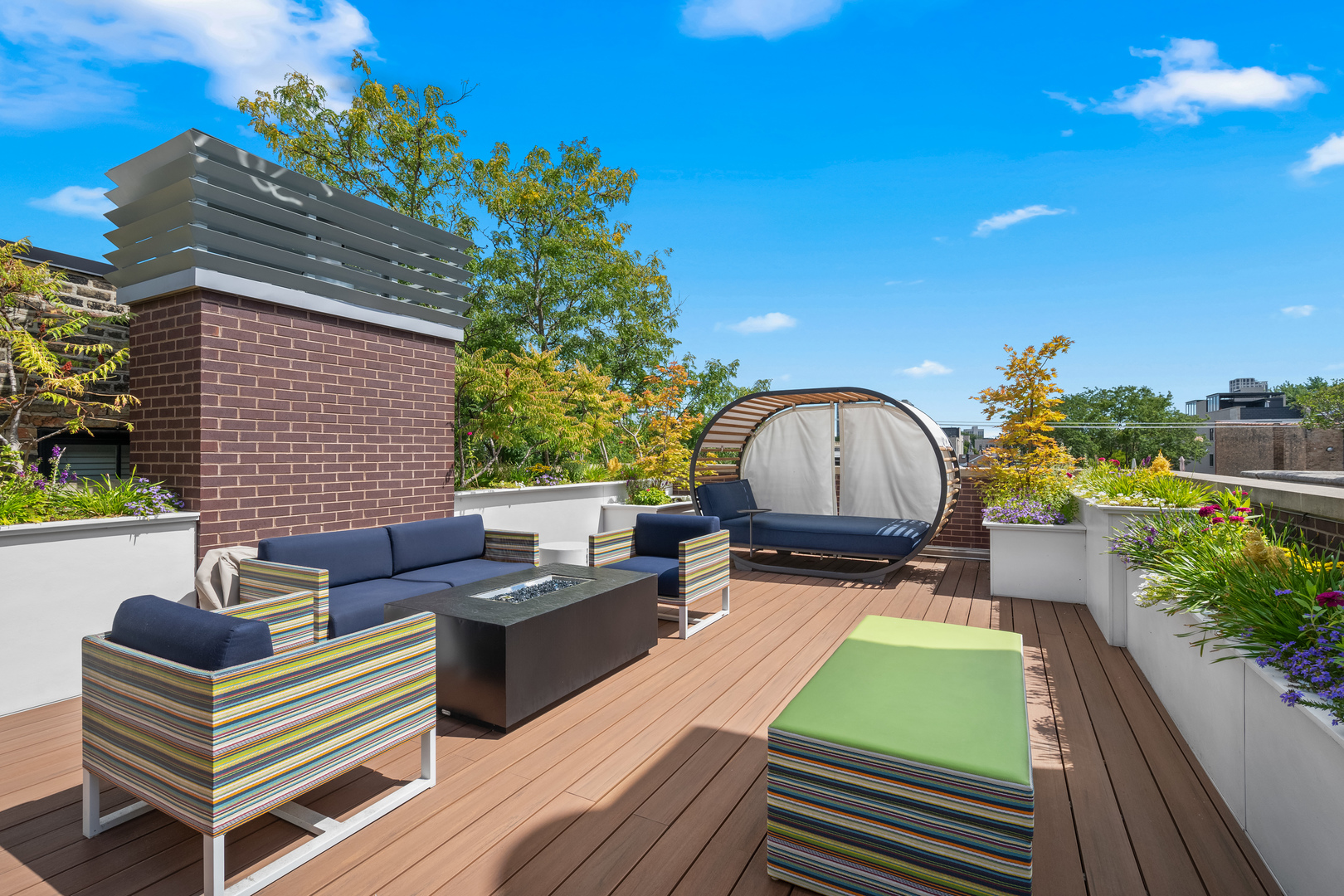 1921 N Dayton St Chicago, IL 60614