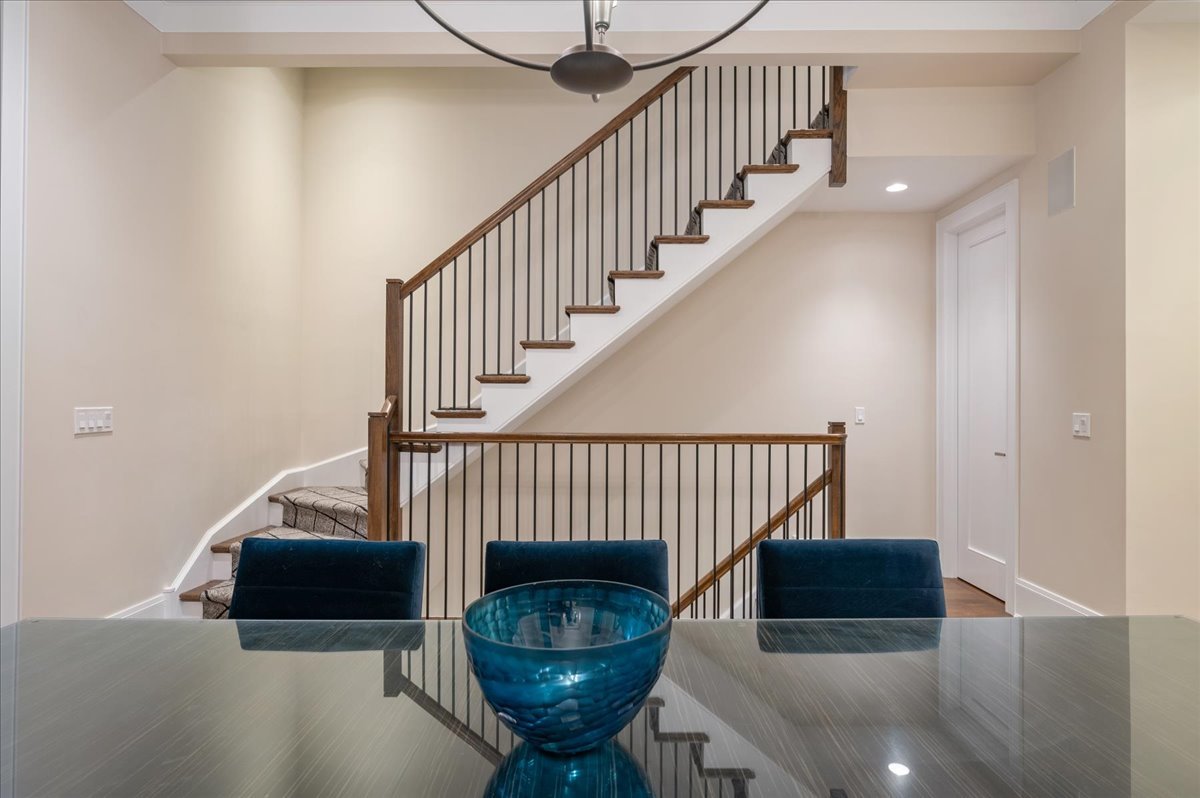 1921 N Dayton St Chicago, IL 60614