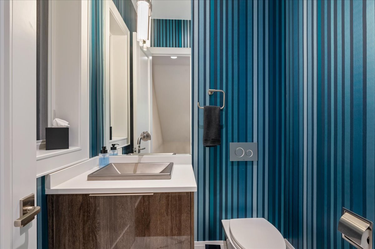 1921 N Dayton St Chicago, IL 60614