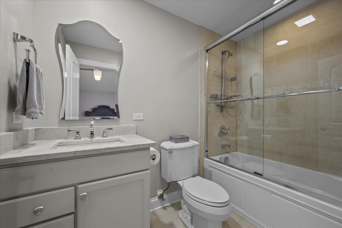 326 Briar Ln Highland Park, IL 60035