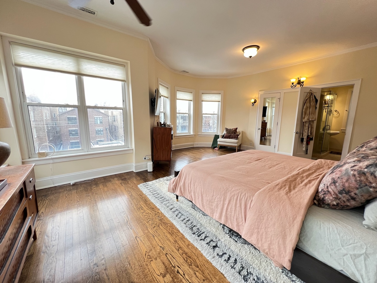 5120 S KENWOOD Ave #4 Chicago, IL 60615