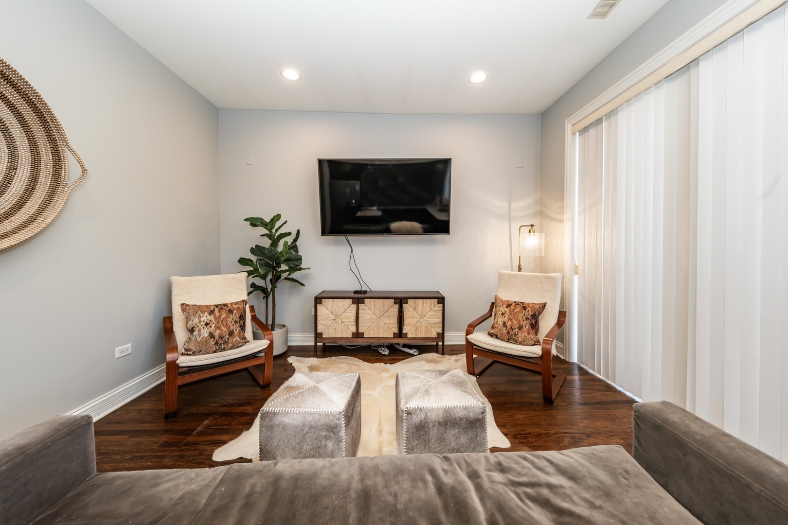 3600 S Halsted St Chicago, IL 60609