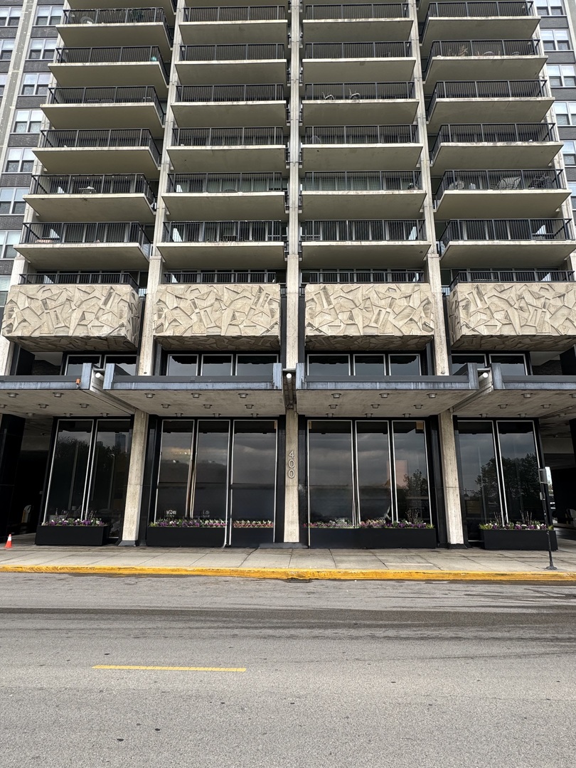 400 E RANDOLPH St #2208