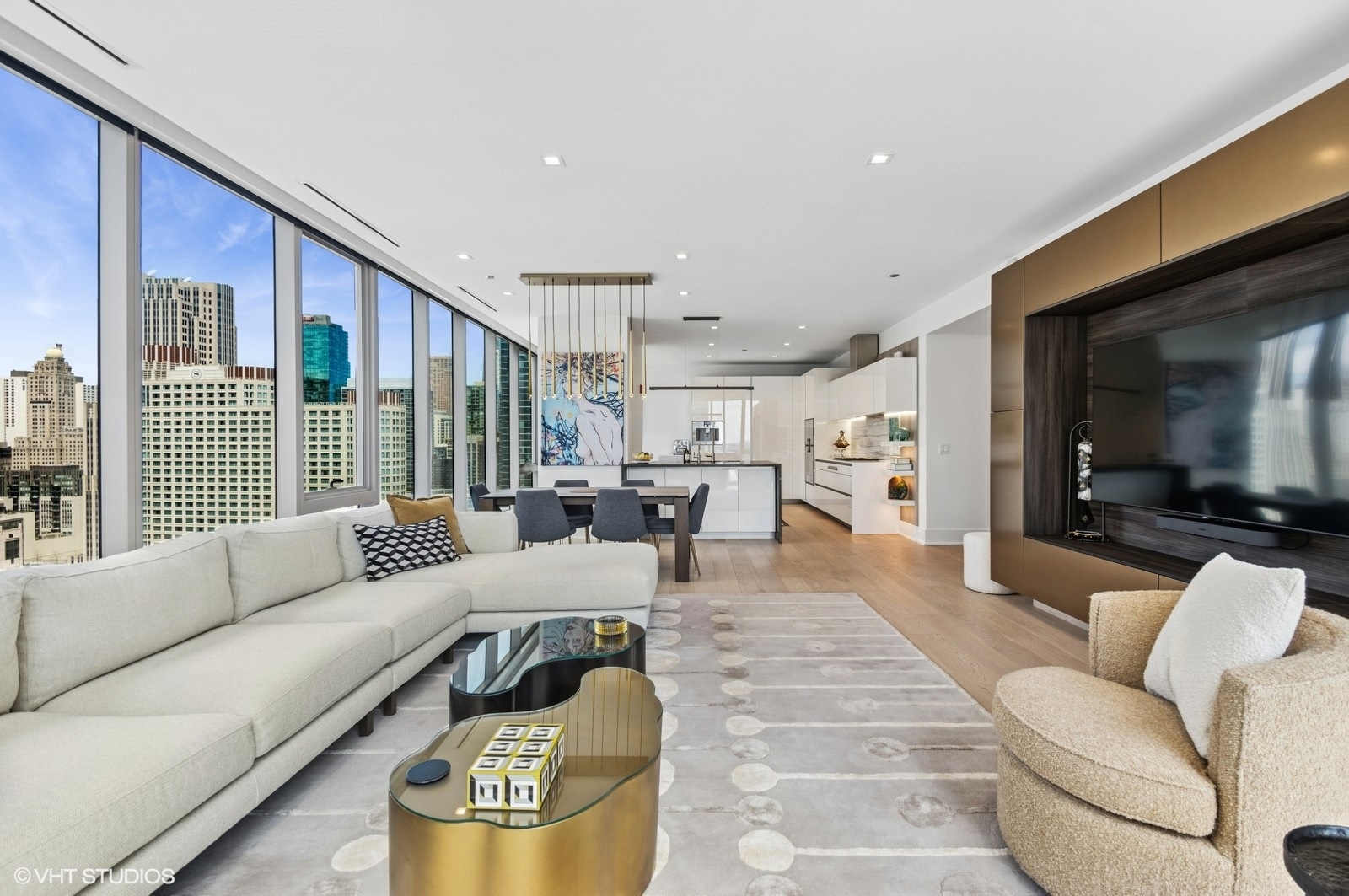 363 E Wacker Dr #1601 Chicago, IL 60601