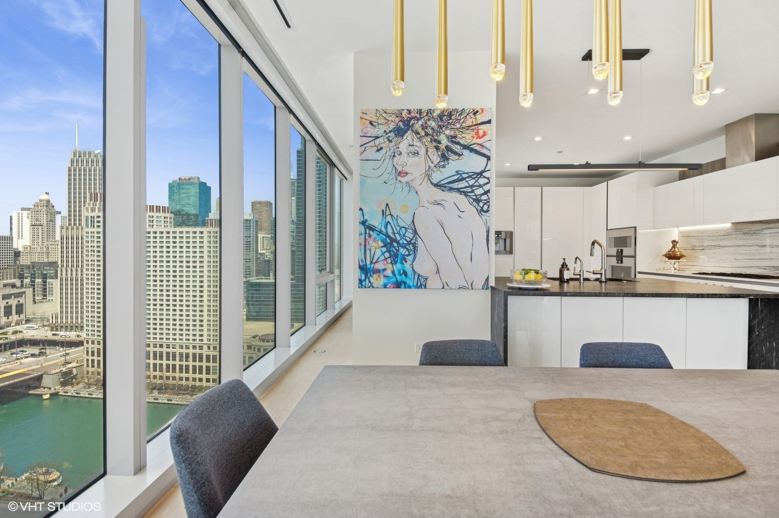 363 E Wacker Dr #1601 Chicago, IL 60601