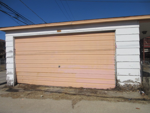 7448 S Maplewood Ave Chicago, IL 60629