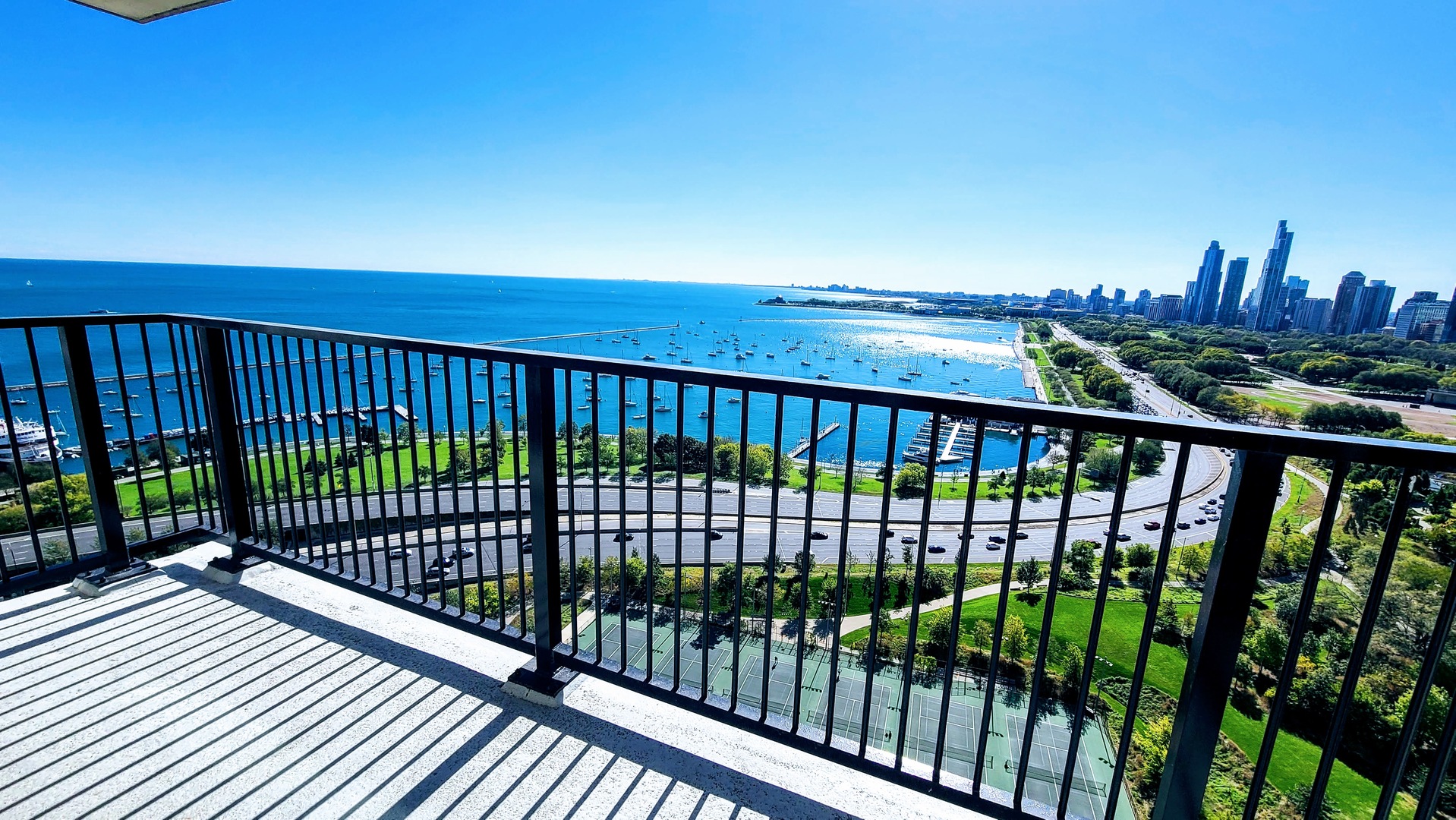 400 E RANDOLPH St #3905 Chicago, IL 60601