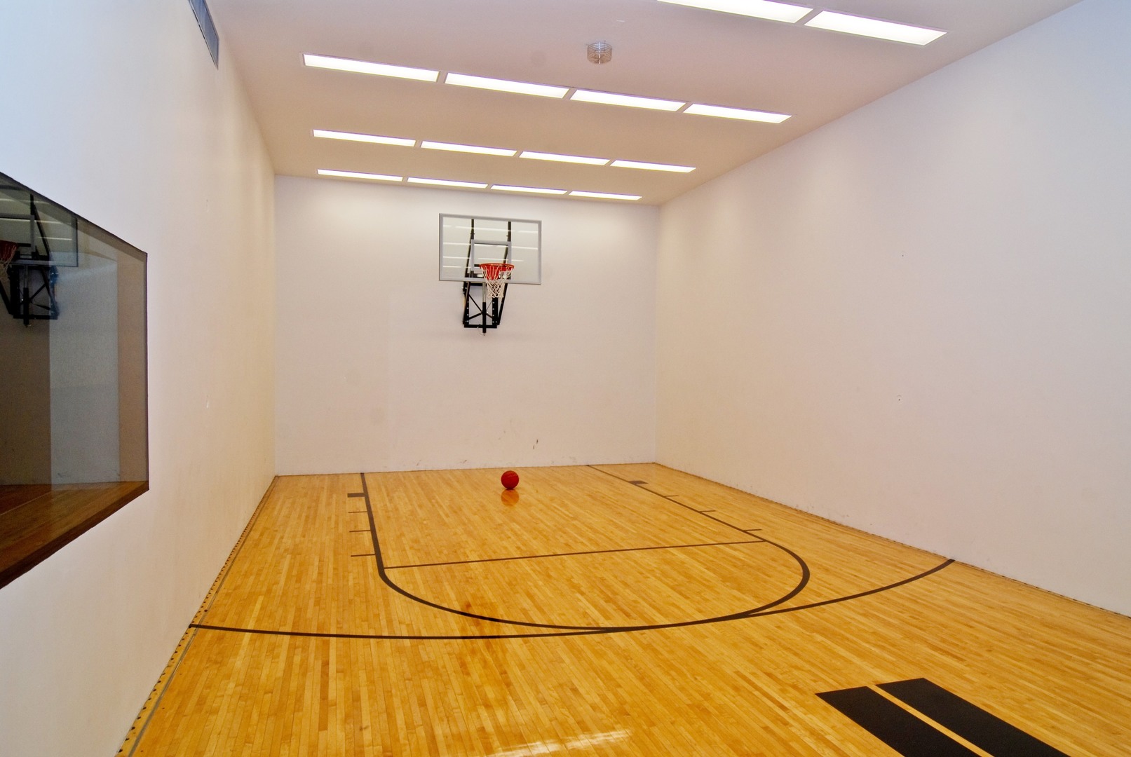 400 E RANDOLPH St #3905 Chicago, IL 60601