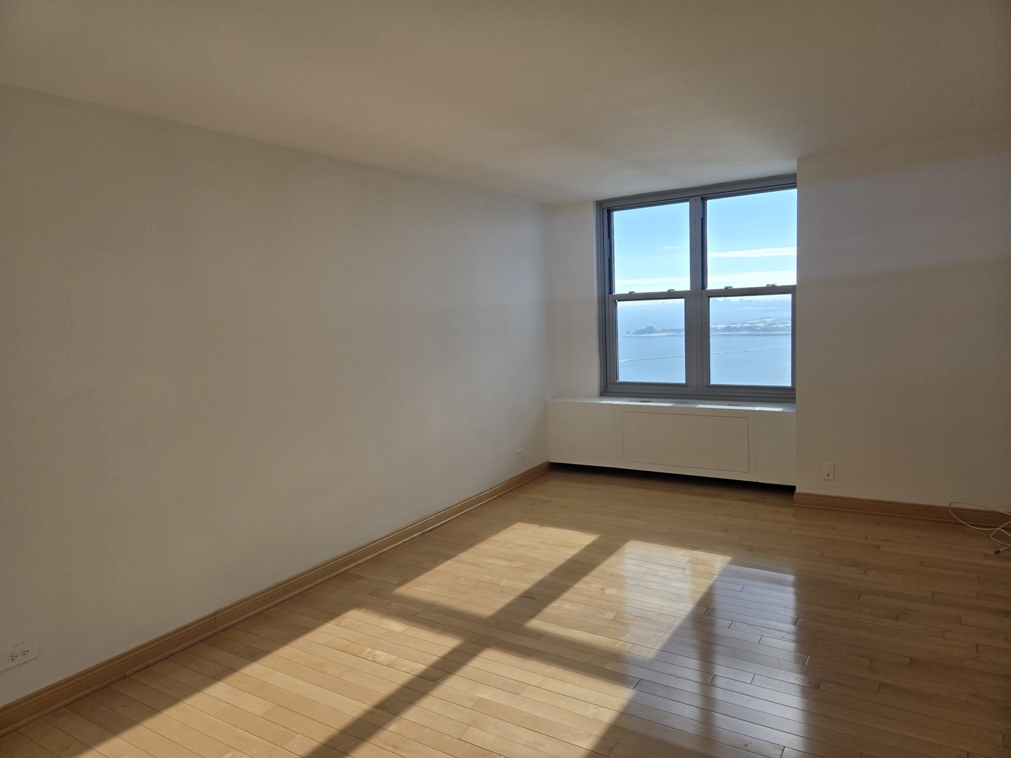 400 E RANDOLPH St #3905 Chicago, IL 60601