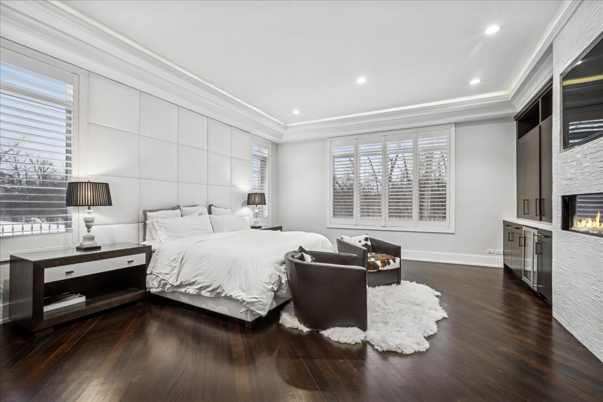 1630 Rdg Rd Highland Park, IL 60035