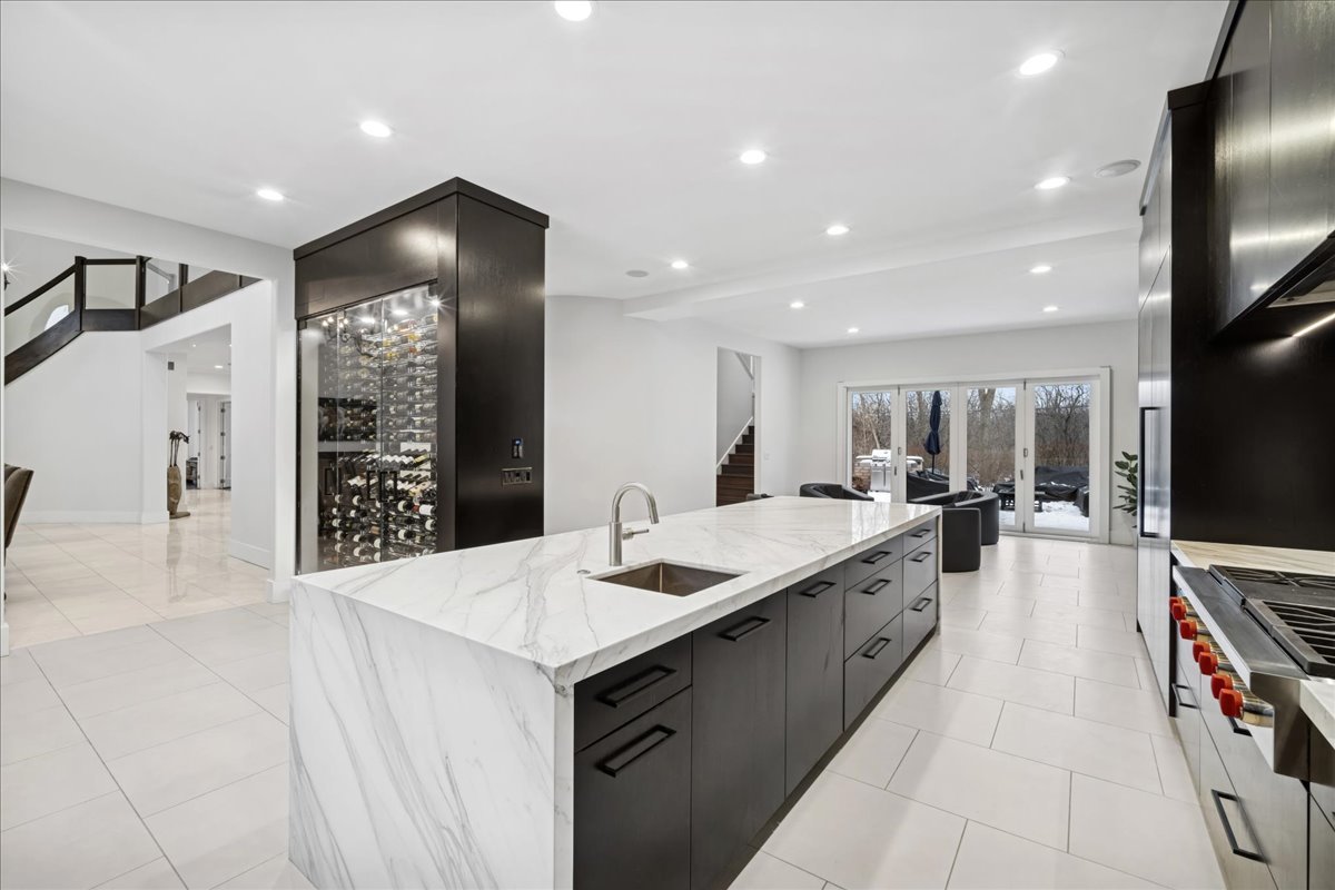 1630 Rdg Rd Highland Park, IL 60035