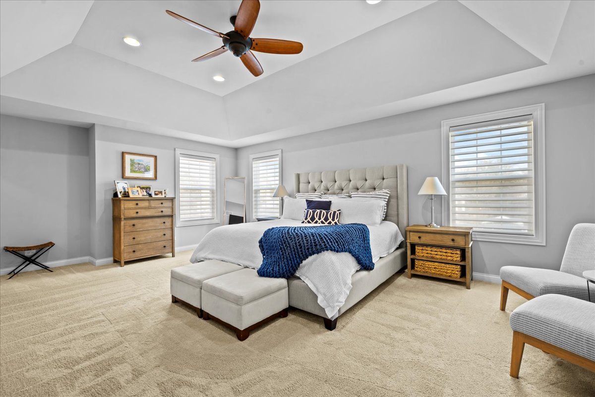 995 Harvard Ct Highland Park, IL 60035