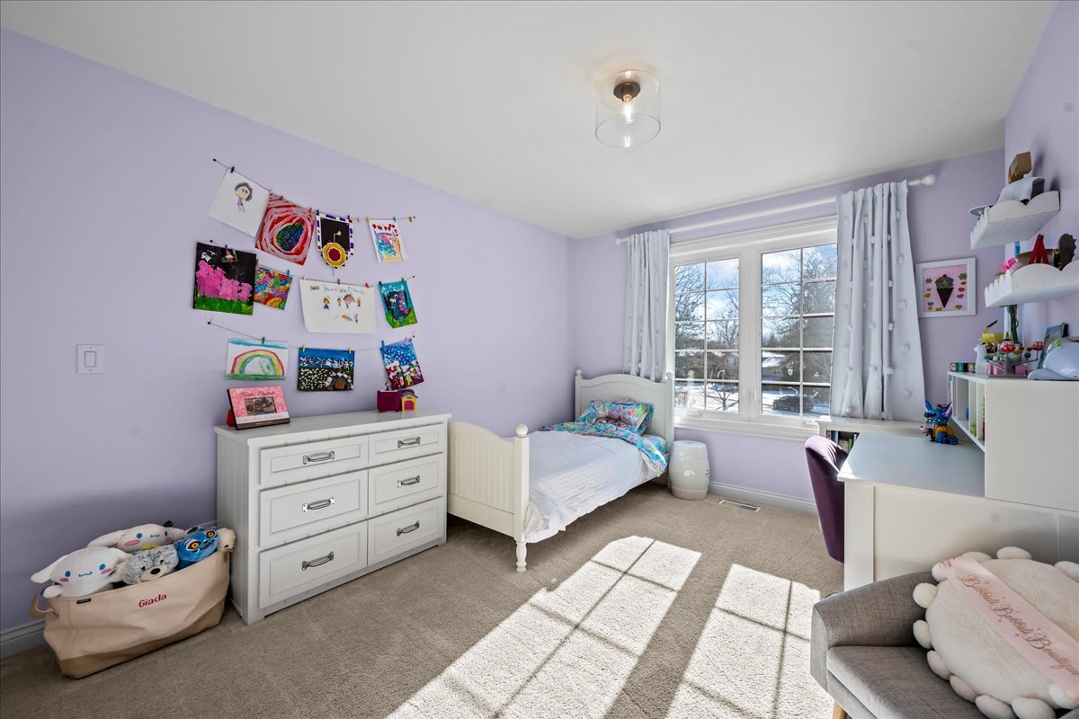 995 Harvard Ct Highland Park, IL 60035